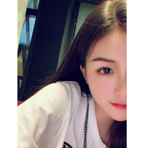 日本人激烈吃奶头
